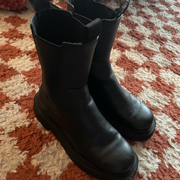 H&M Chunky Boots - Picture 2 of 4